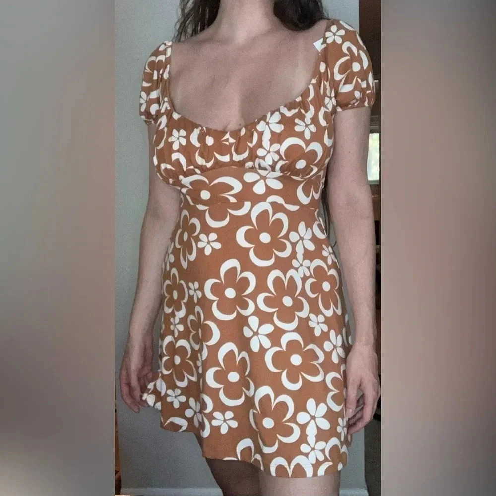 Altar’d State Retro Floral Print Dress Size Large Brown